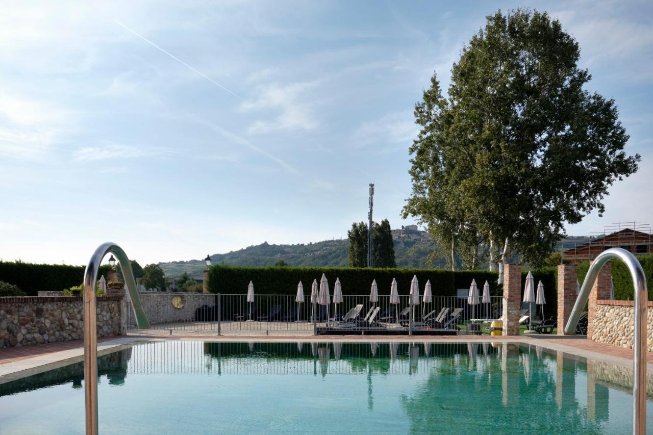 Hotel Le Botti Guarene Екстериор снимка