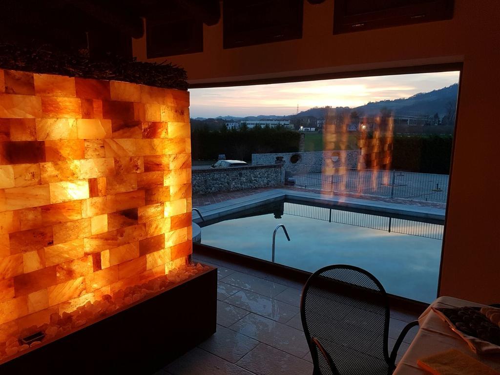 Hotel Le Botti Guarene Екстериор снимка